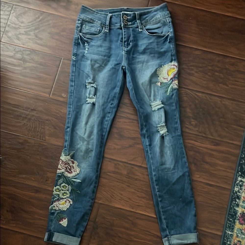 YMI Embroidered mid rise ankle jeans